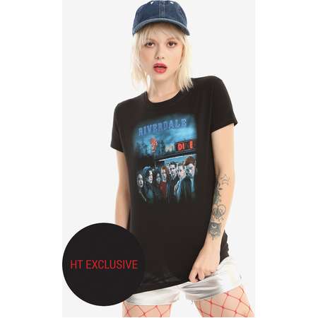 Riverdale Group Diner Girls T-Shirt Hot Topic Exclusive thumb