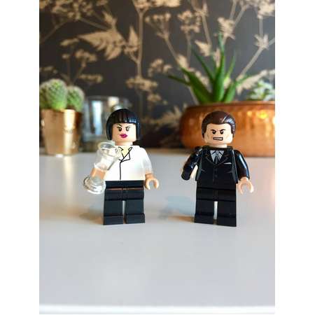 Mia and Vince Pulp Fiction® cult film custom minifigures Pulp Fiction® keychain/keyring (gift box available) Cult Film Movie Lover thumb