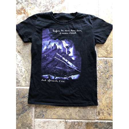 Edward ScissorHands Vintage Style Graphic Quote Movie T-Shirt thumb