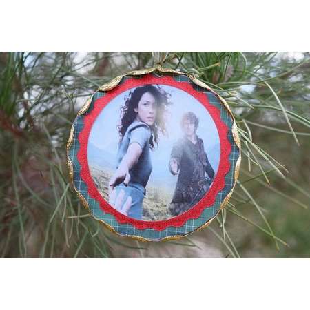 Outlander Ornament, Claire and Jamie Ornament, Outlander Christmas Ornament, Wood Outlander Ornament thumb