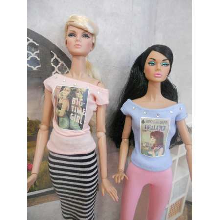 Pulp Fiction Bad Girls Graphic Slouchy T-shirt for 1/6 Scale Fashion Dolls Integrity, FR, Nu Face, Barbie, Jem, Poppy thumb