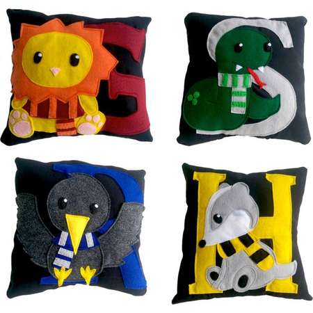 Hogwarts Houses pillow, Harry Potter cushion, Gryffindor, Slytherin, Ravenclaw, Hufflepuff, lion, snake, raven,eagle, badger, plush, kawaii, thumb