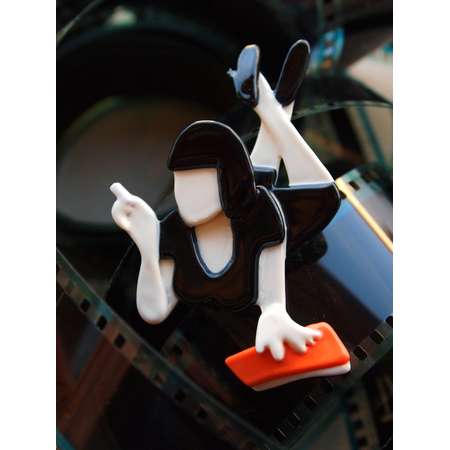 Mia Wallace Brooch (Pulp Fiction) thumb